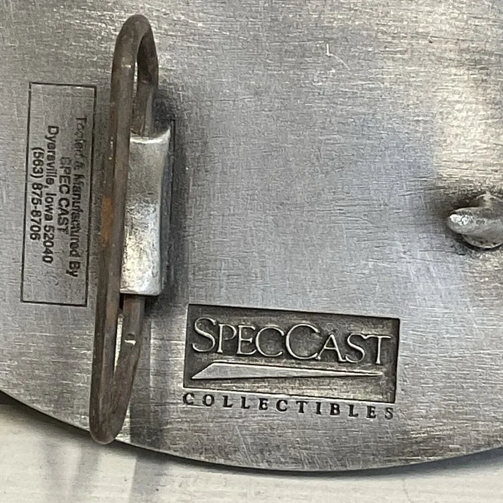 SpecCast Cowgirl Belt Buckle Womens‎ Pewter Oval Western Textured Ladies Rodeo